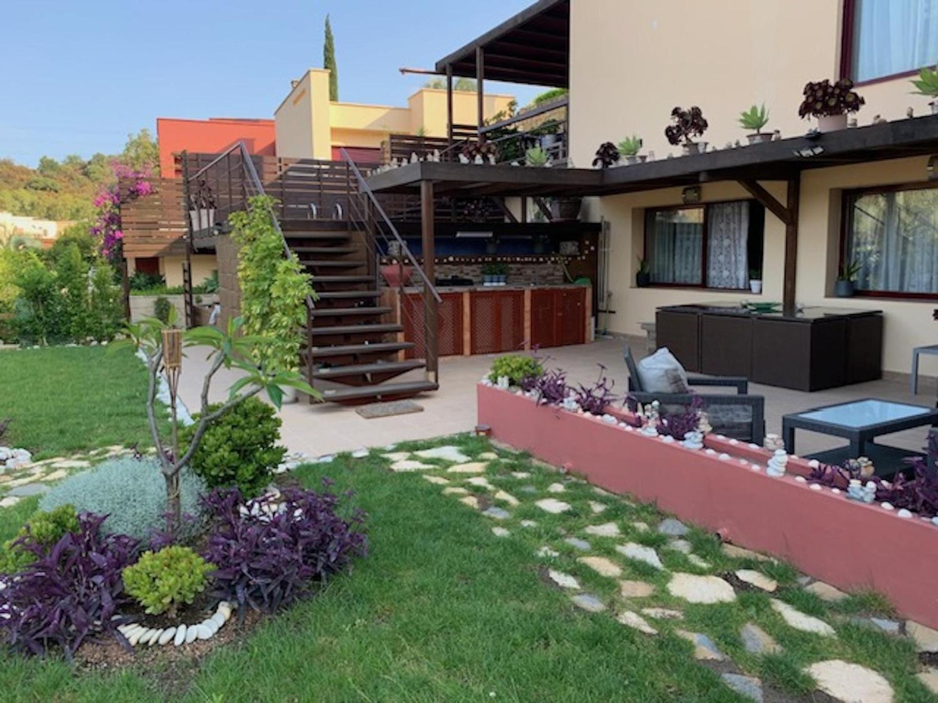 Gorgeous 3 Bedrooms In Villa Natural Reserve Park! เอสเตโปนา ภายนอก รูปภาพ